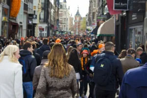 pedestrian-walking-people-town-city-crowd-805572-pxhere.com